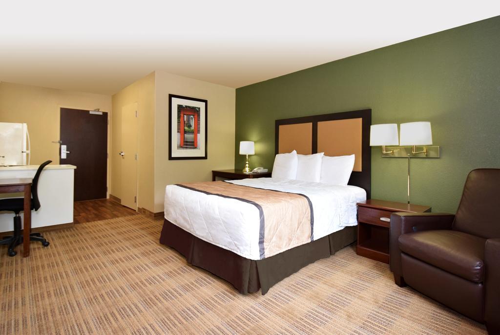 Extended Stay America Suites - San Diego - Carlsbad Village By The Sea Extérieur photo