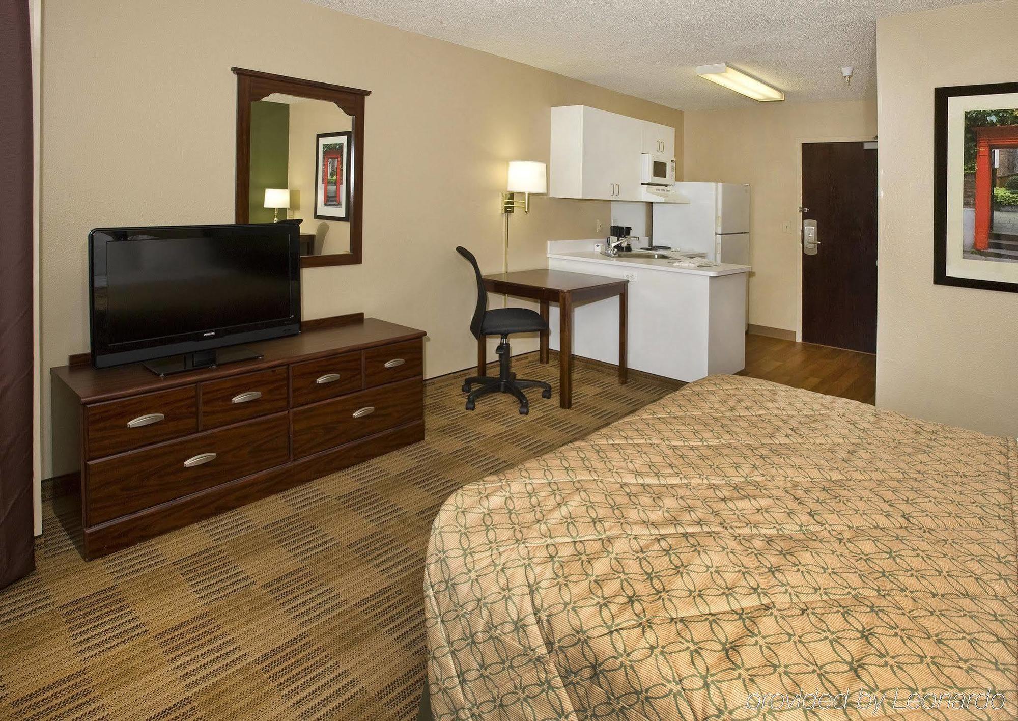 Extended Stay America Suites - San Diego - Carlsbad Village By The Sea Chambre photo